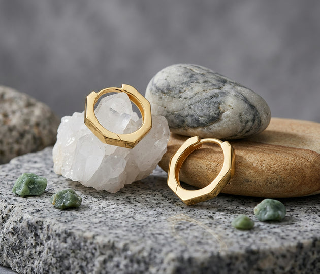 Bamboo Earrings - close-up showing faceted gold silhouette - Lucano fine jewellery