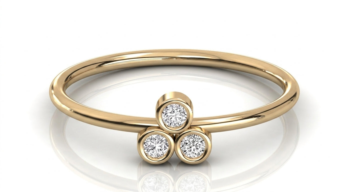 Trifoglio Cluster Ring - trefoil diamond cluster ring - front view - Lucano