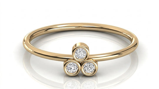 Trifoglio Cluster Ring - trefoil diamond cluster ring - front view - Lucano