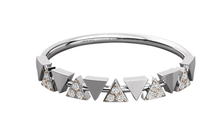 Pyramidi Triangle Eternity Ring - pavé diamond eternity ring - detail close-up - Lucano