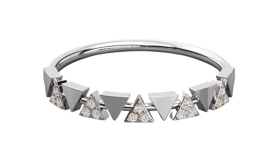 Pyramidi Triangle Eternity Ring - pavé diamond eternity ring - detail close-up - Lucano