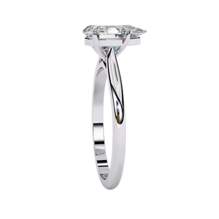 Goccia Pear Solitaire - pear cut solitaire engagement ring - in 18ct yellow gold - Lucano