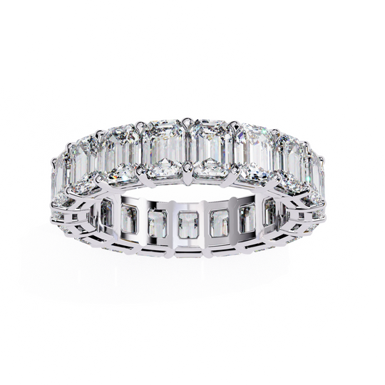 Lumière Emerald Eternity - emerald-cut diamond eternity ring - detail close-up - Lucano