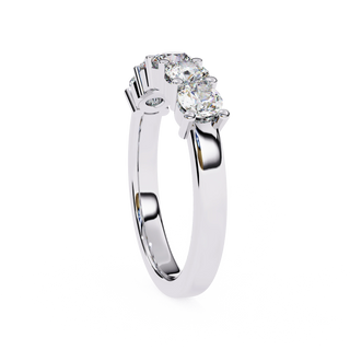 Veretta - Italian diamond eternity ring - detail close-up - Lucano