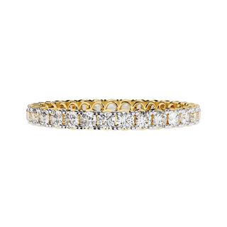 Giro Diamond Ring - full diamond eternity ring - detail close-up - Lucano