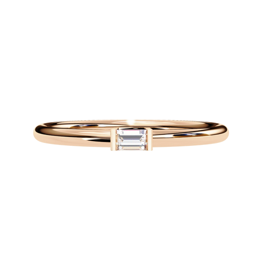 Baghetta Ring - baguette diamond promise ring - detail close-up - Lucano