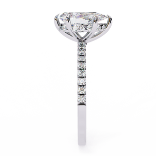 Mira Pear Pavé Solitaire - pear pavé engagement ring - detail close-up - Lucano