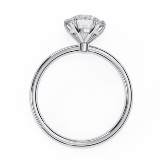 Helios Round Solitaire Lumière - round brilliant engagement ring - detail close-up - Lucano