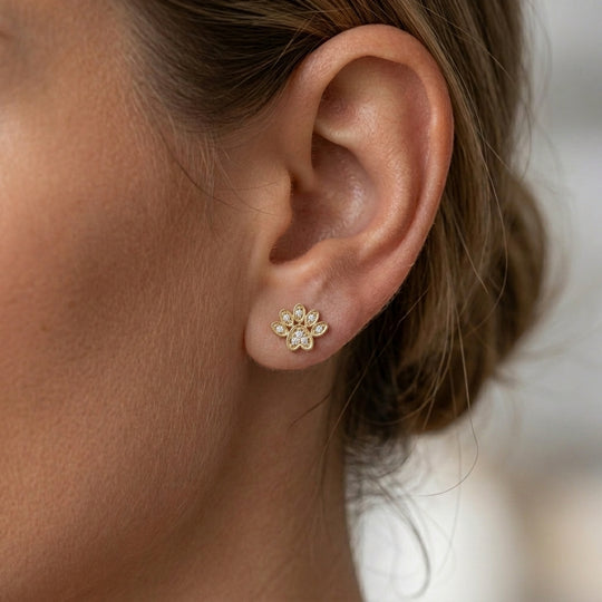 Zampa Petite Studs