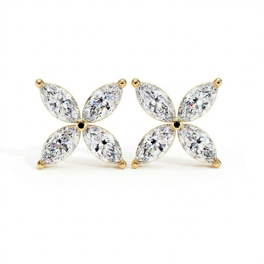 Quattro Petali Studs