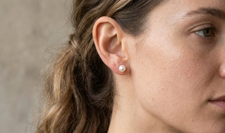 Perla Earrings, pearl and gold earrings handcrafted by Lucano, Byron Bay, side view