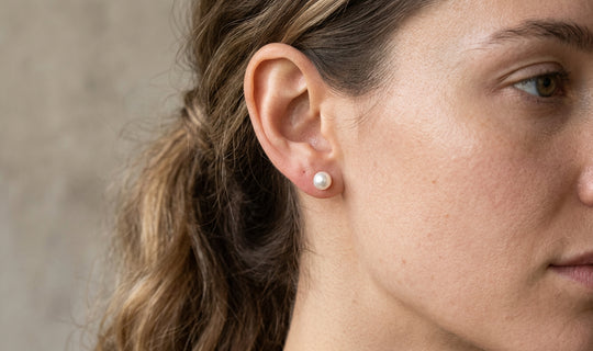 Perla Earrings, pearl and gold earrings handcrafted by Lucano, Byron Bay, side view
