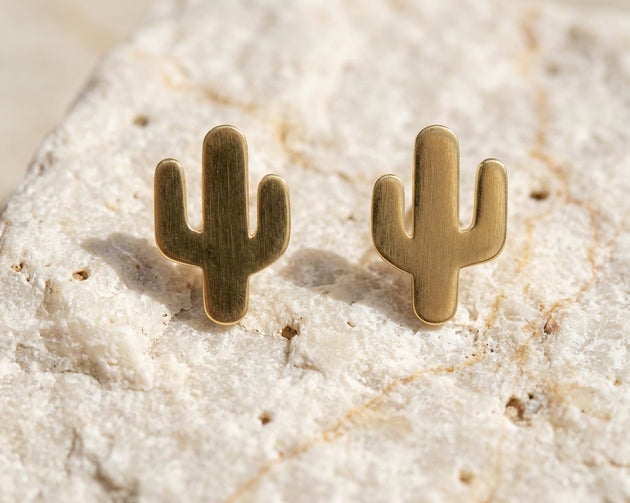 Pedro Earrings, handcrafted gold earrings by Lucano, Byron Bay, detail close-up