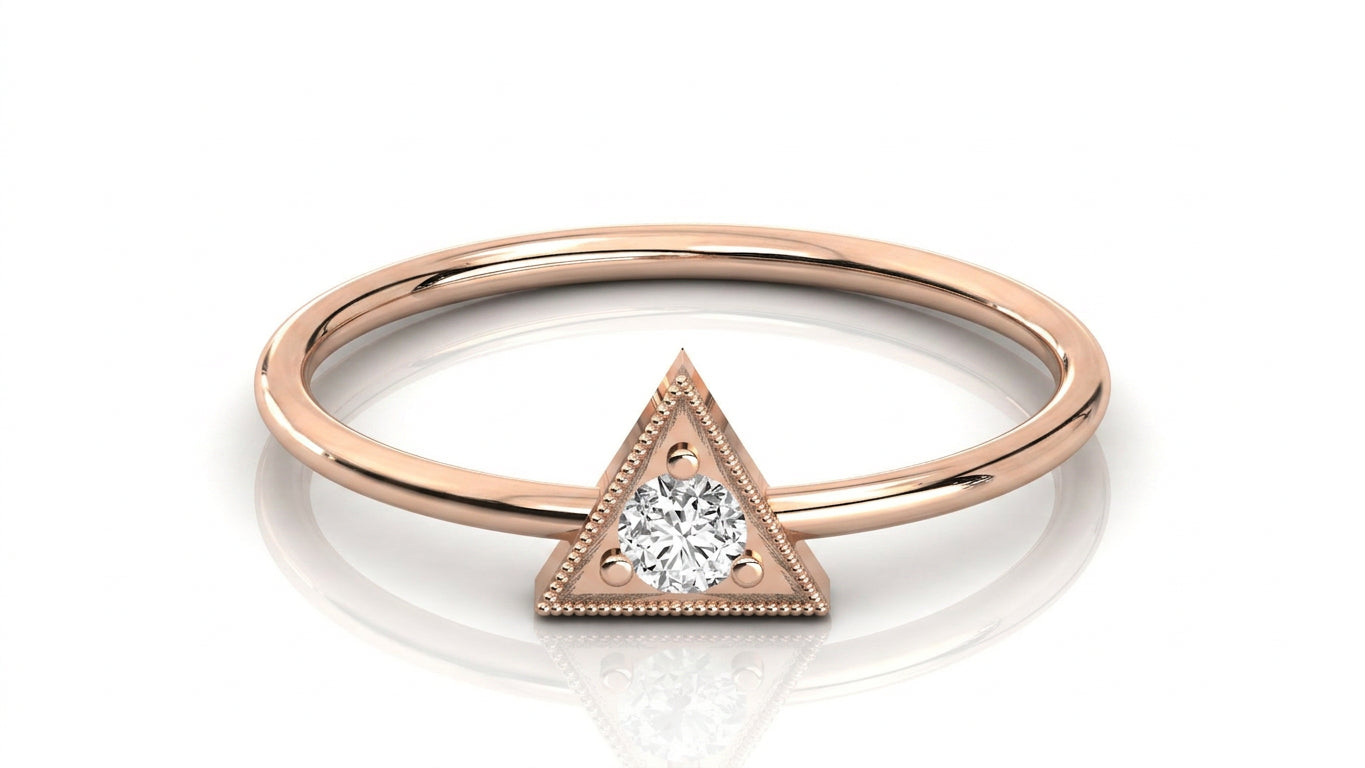 Saetta Triangle Ring - triangle diamond ring - detail close-up - Lucano