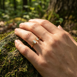 Eos Open Ring - open diamond ring - on hand - Lucano