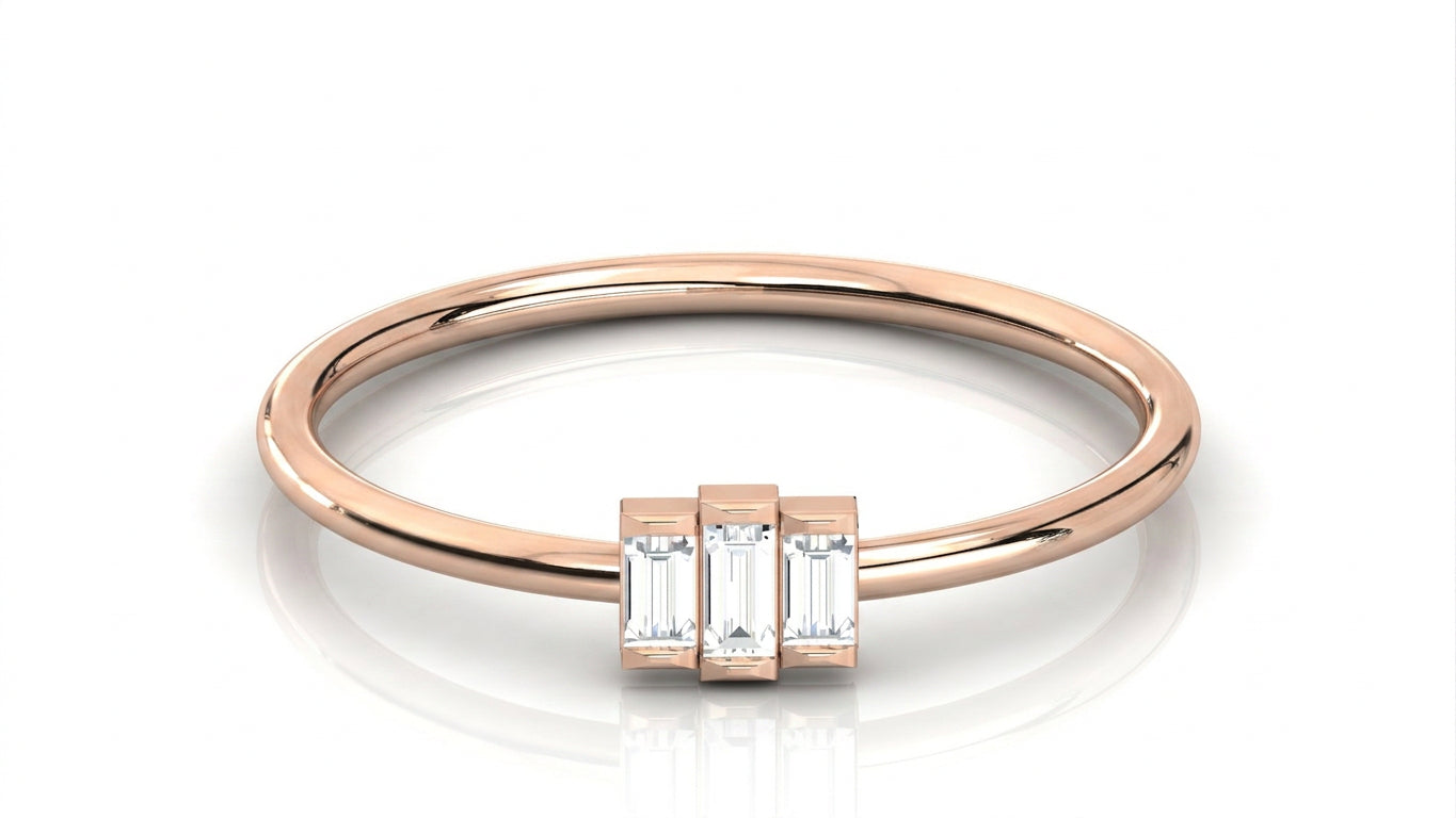 Tre Baguette Ring - baguette diamond ring - detail close-up - Lucano